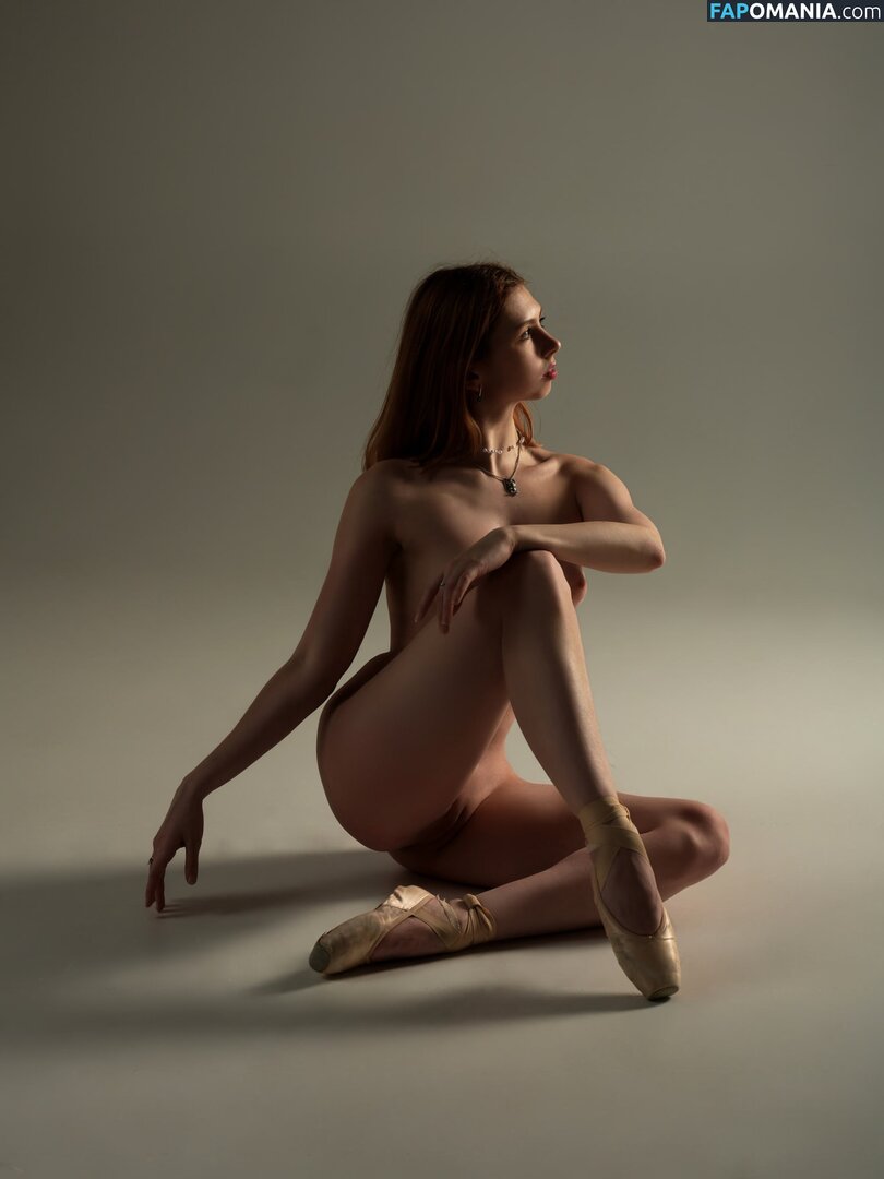 Alina / Aphralina Nil / aphralina / athelinafree / good_girls_love_sex Nu OnlyFans  Foto vazada #3