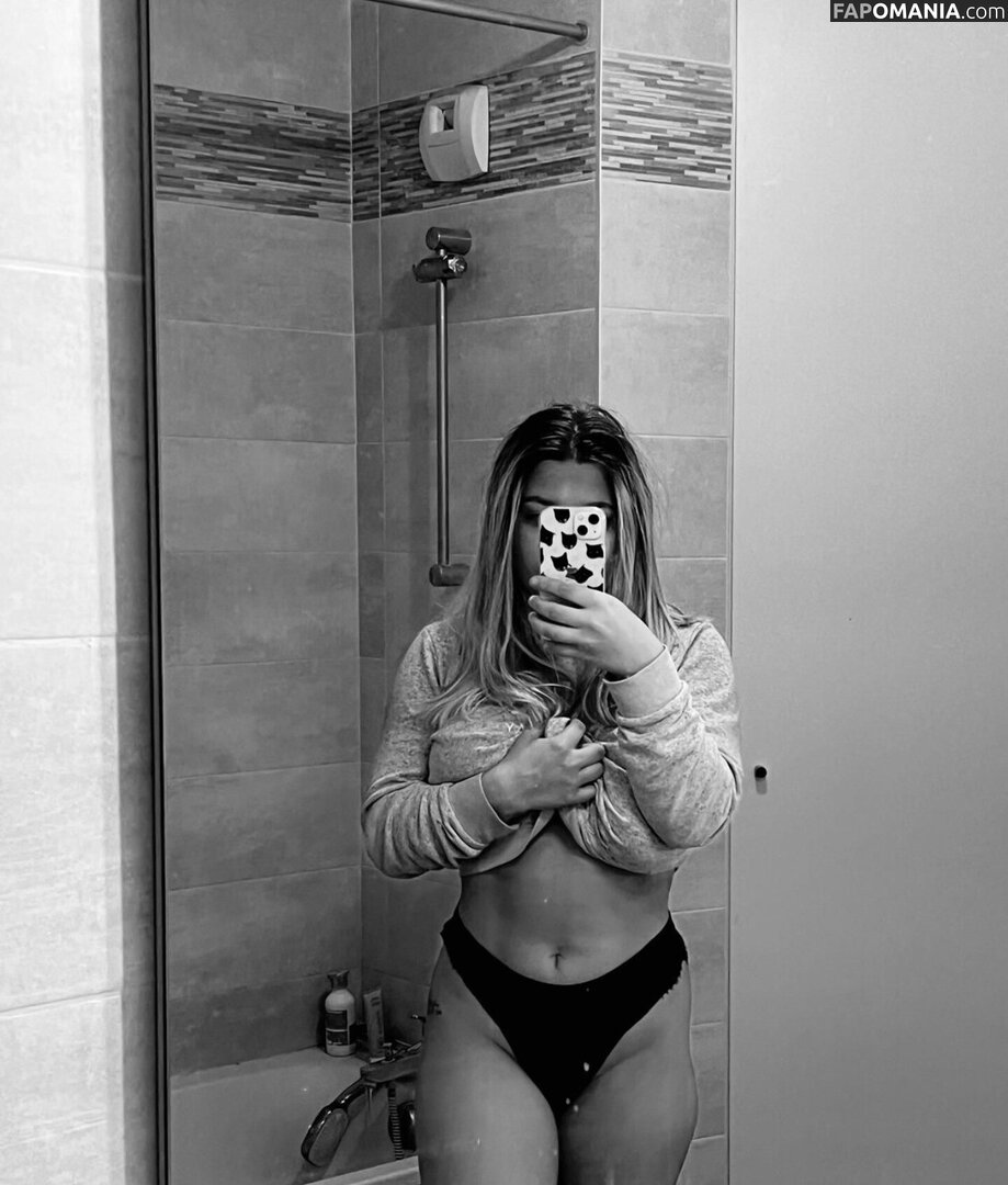 Apoline Perret / apolineprrt / shaniaperrett Nu OnlyFans  Foto vazada #2