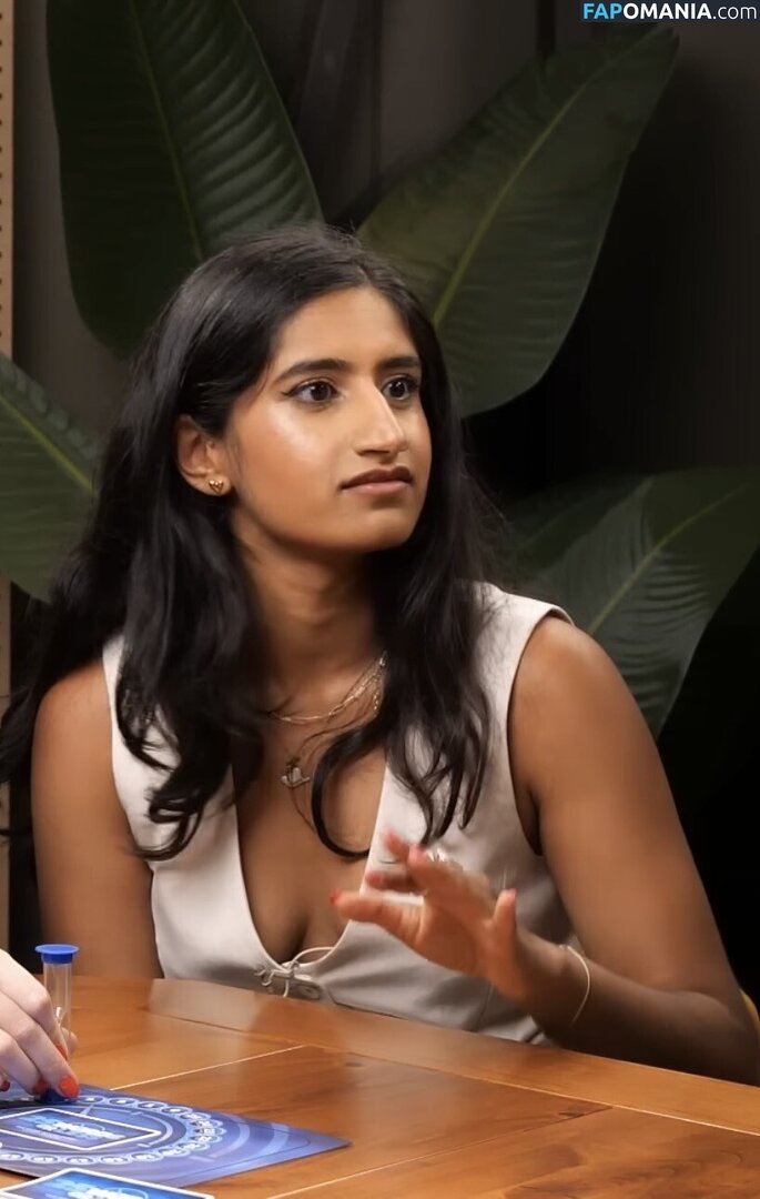 Arasha Lalani / arashalalani / arashalalani_ Nu OnlyFans  Foto vazada #2