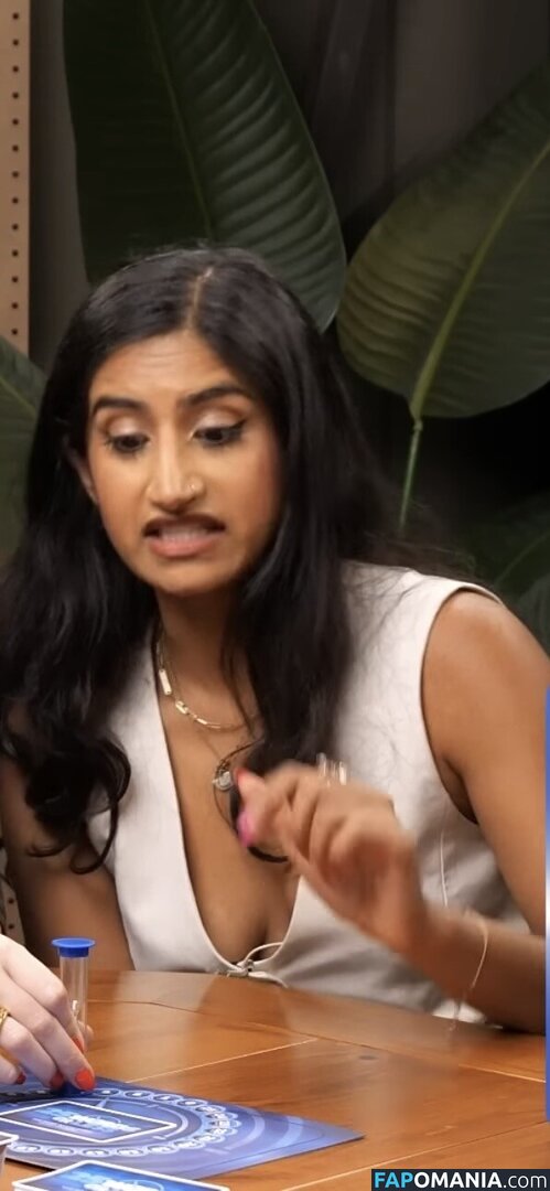 Arasha Lalani / arashalalani / arashalalani_ Nu OnlyFans  Foto vazada #3