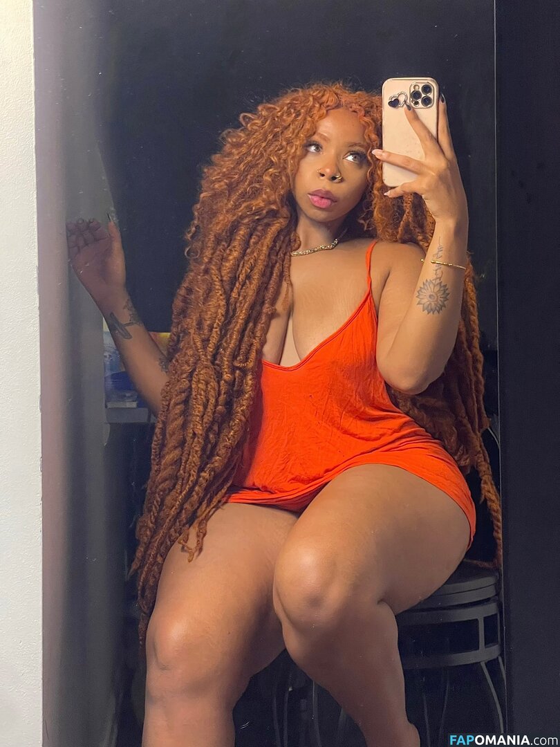 Aria Artizte / Ariaartizte / ariaxxxx Nu OnlyFans  Foto vazada #5