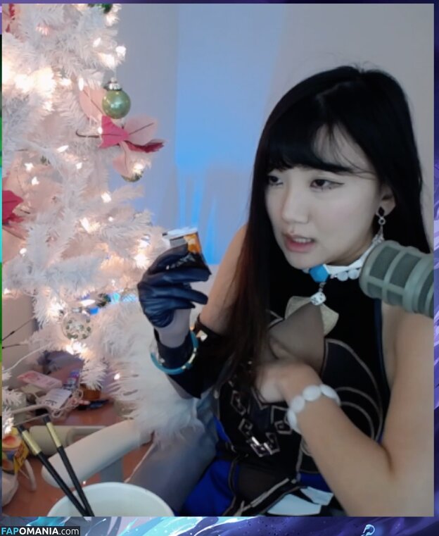 AriaSaki / annoyingaria Nu OnlyFans  Foto vazada #781