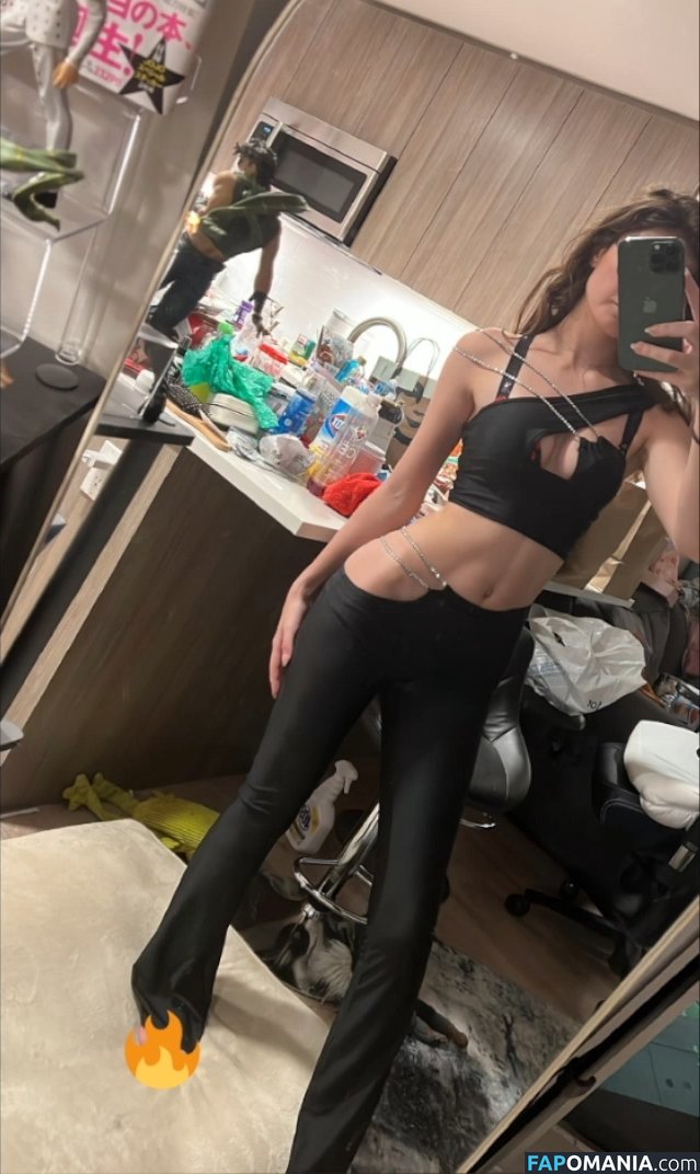  / ARUUU / DeputyARUUU / malachitexd Nu OnlyFans  Foto vazada #42