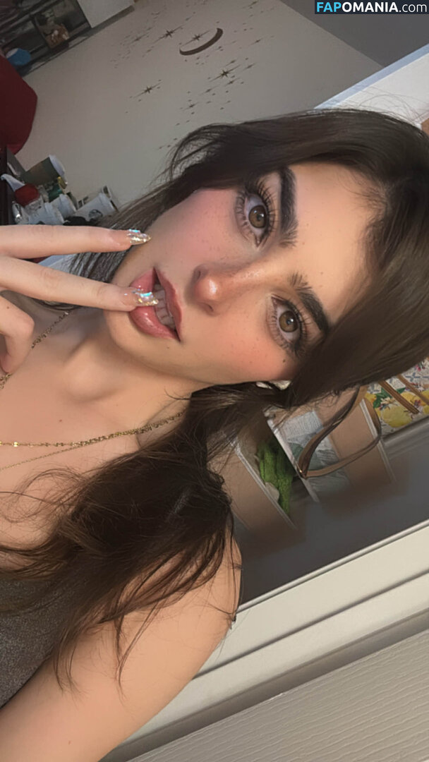  / ARUUU / DeputyARUUU / malachitexd Nu OnlyFans  Foto vazada #671