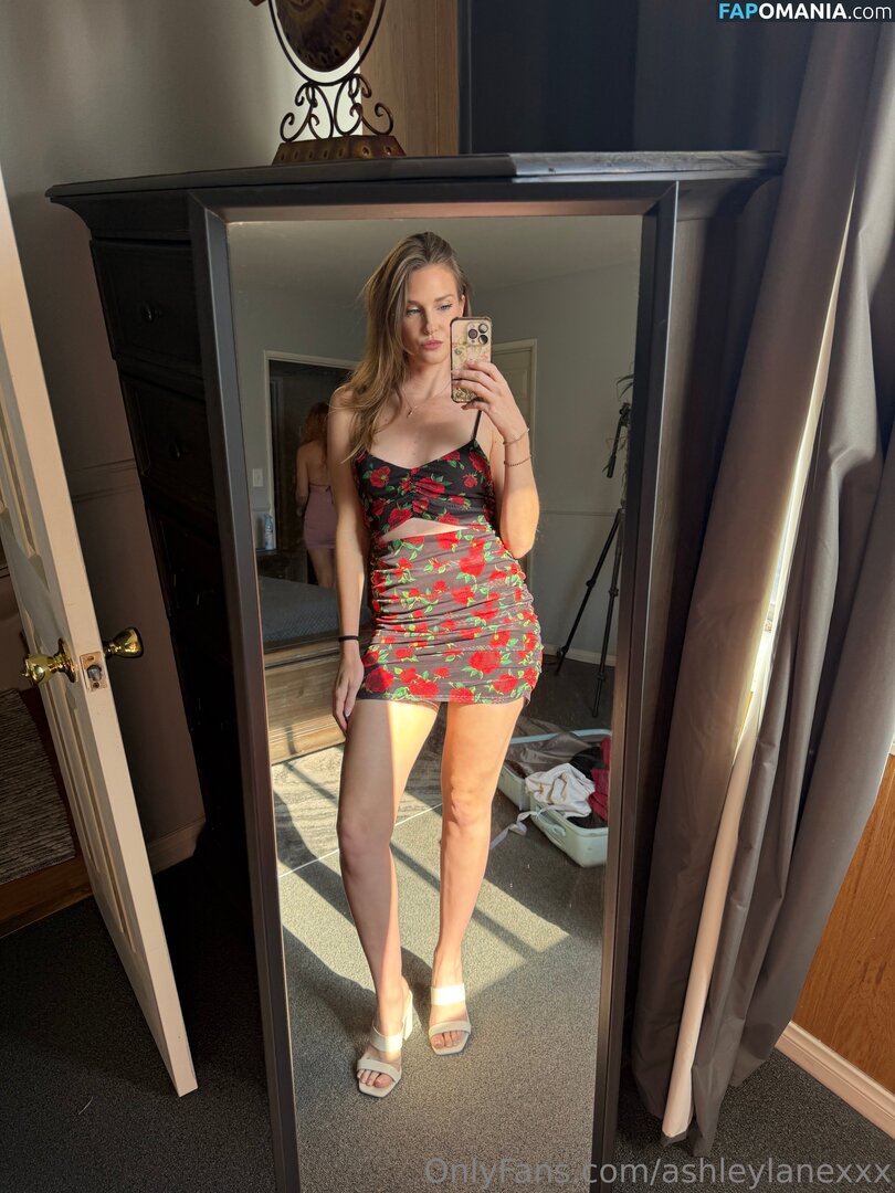 Ashley Lane / ashleylanexxx / priebusss Nu OnlyFans  Foto vazada #1137