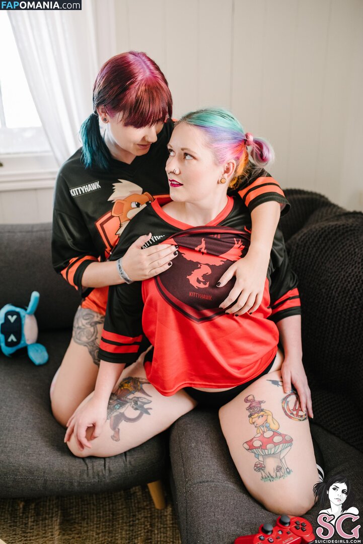 Ashsinns / ashesofsin / ashsins707 Nu OnlyFans  Foto vazada #17