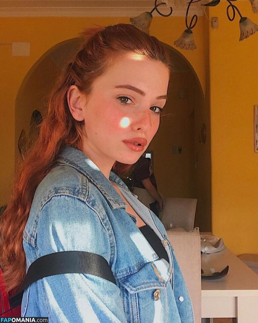 Asia B. Nu OnlyFans  Foto vazada #12