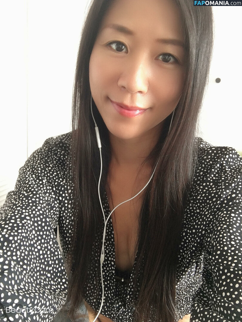 AsianCat69 / lisa-asiancat / yoko69xo Nu OnlyFans  Foto vazada #4