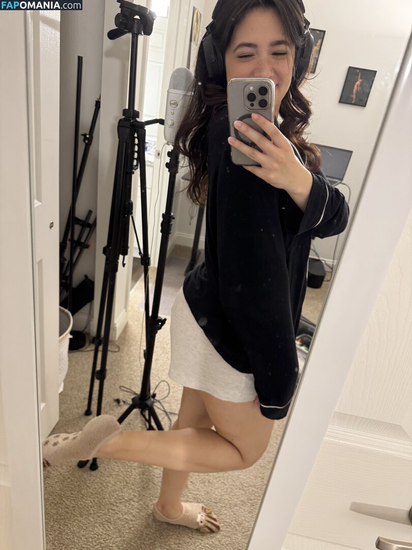 ASMR Viella / asmrvillafam / u150858621 Nu OnlyFans  Foto vazada #1