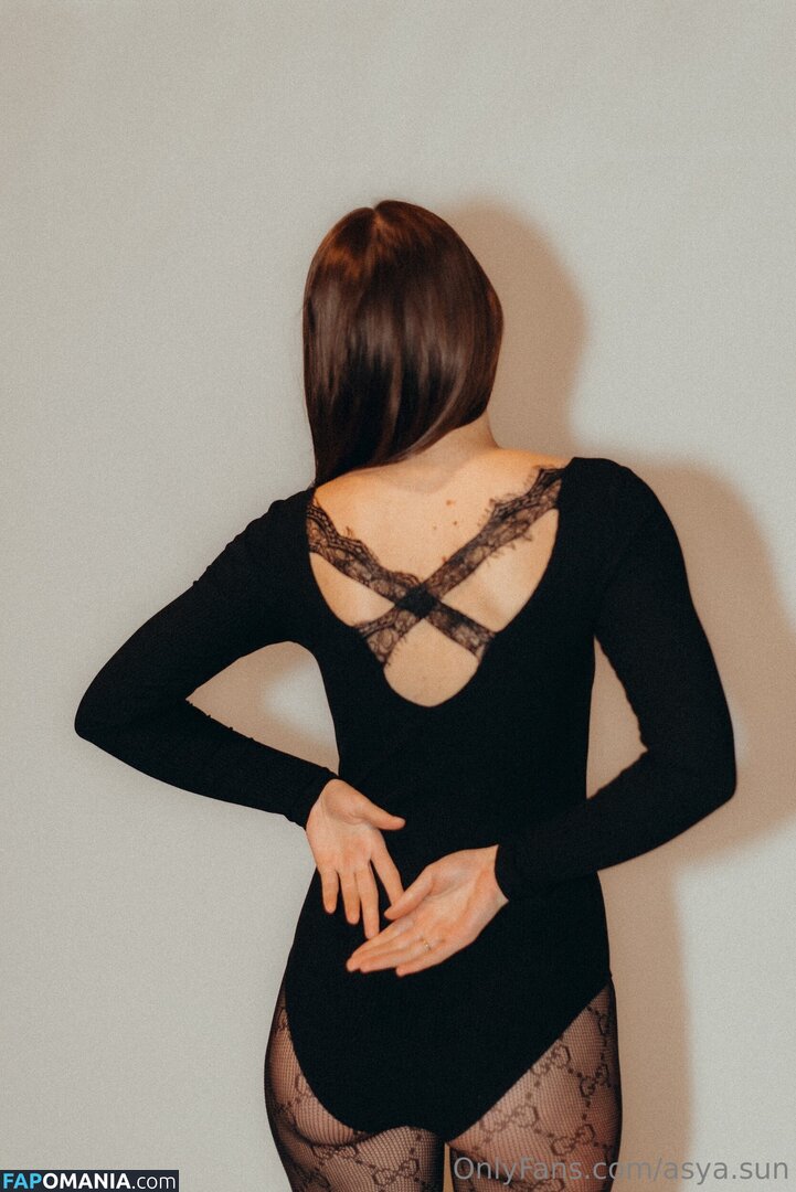 asya.sun / asymbae Nu OnlyFans  Foto vazada #11