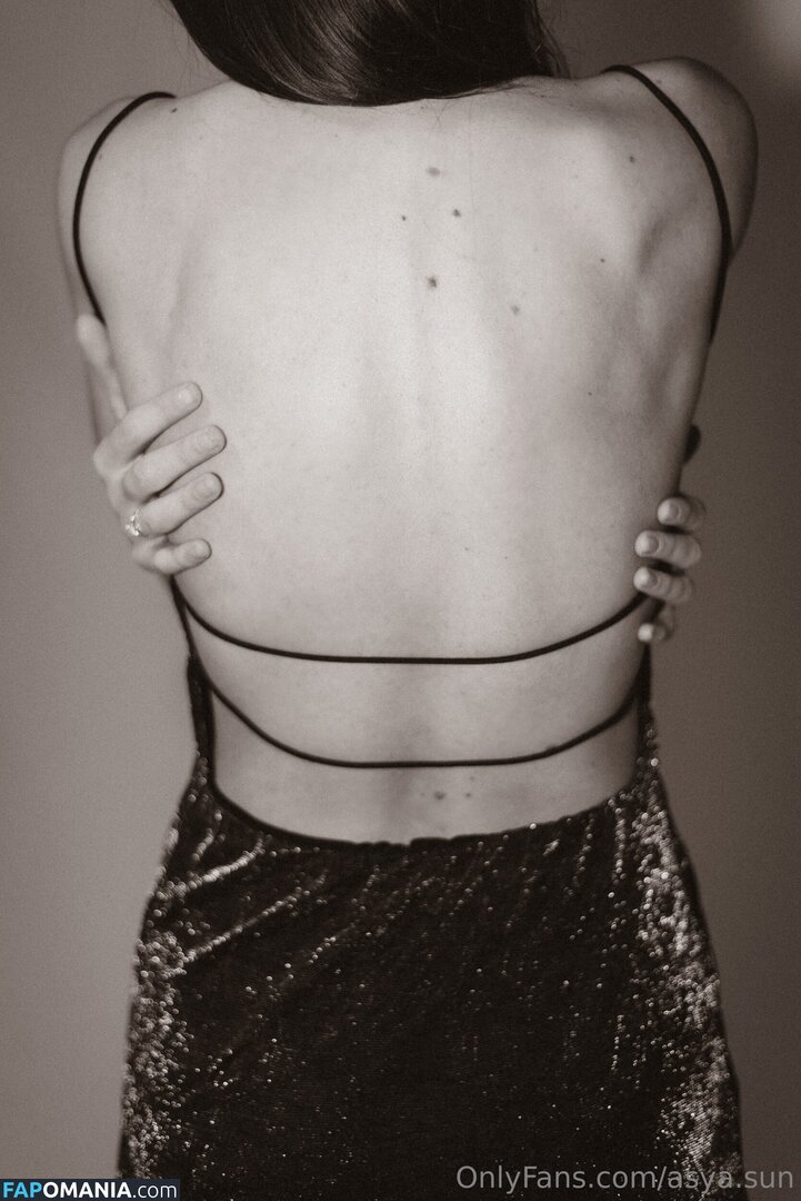 asya.sun / asymbae Nu OnlyFans  Foto vazada #12