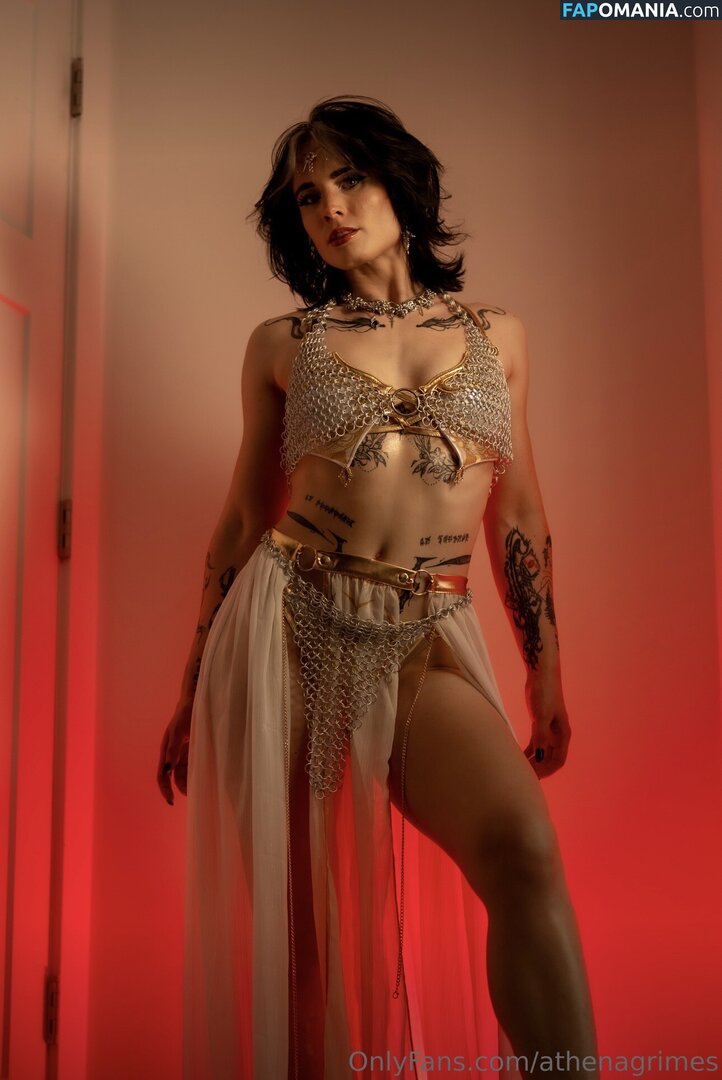 Athena Grimes / athena.cos / pinkemilki Nu OnlyFans  Foto vazada #2