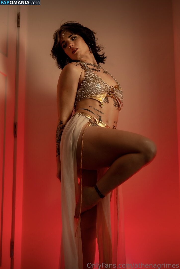 Athena Grimes / athena.cos / pinkemilki Nu OnlyFans  Foto vazada #4