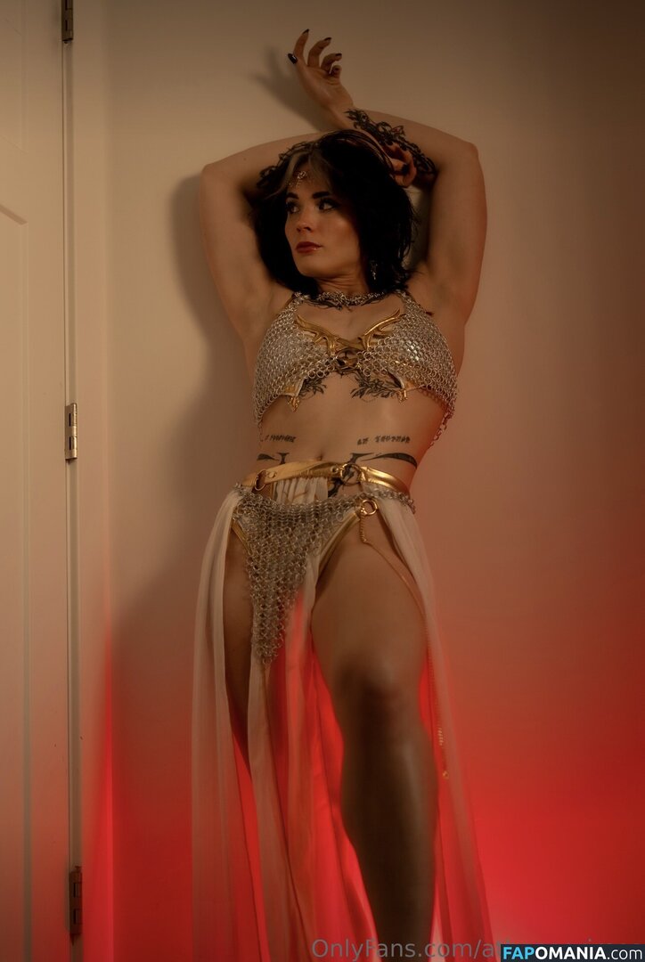 Athena Grimes / athena.cos / pinkemilki Nu OnlyFans  Foto vazada #11