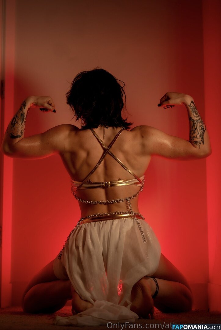 Athena Grimes / athena.cos / pinkemilki Nu OnlyFans  Foto vazada #15