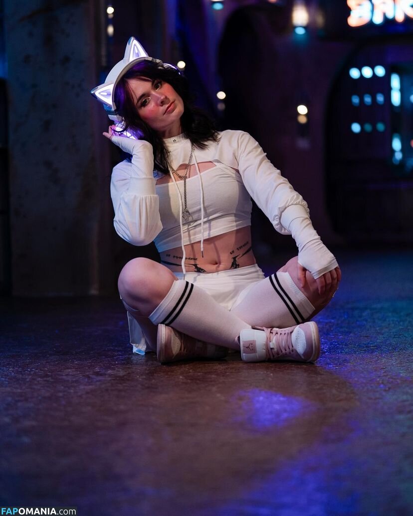 Athena Grimes / athena.cos / pinkemilki Nu OnlyFans  Foto vazada #43