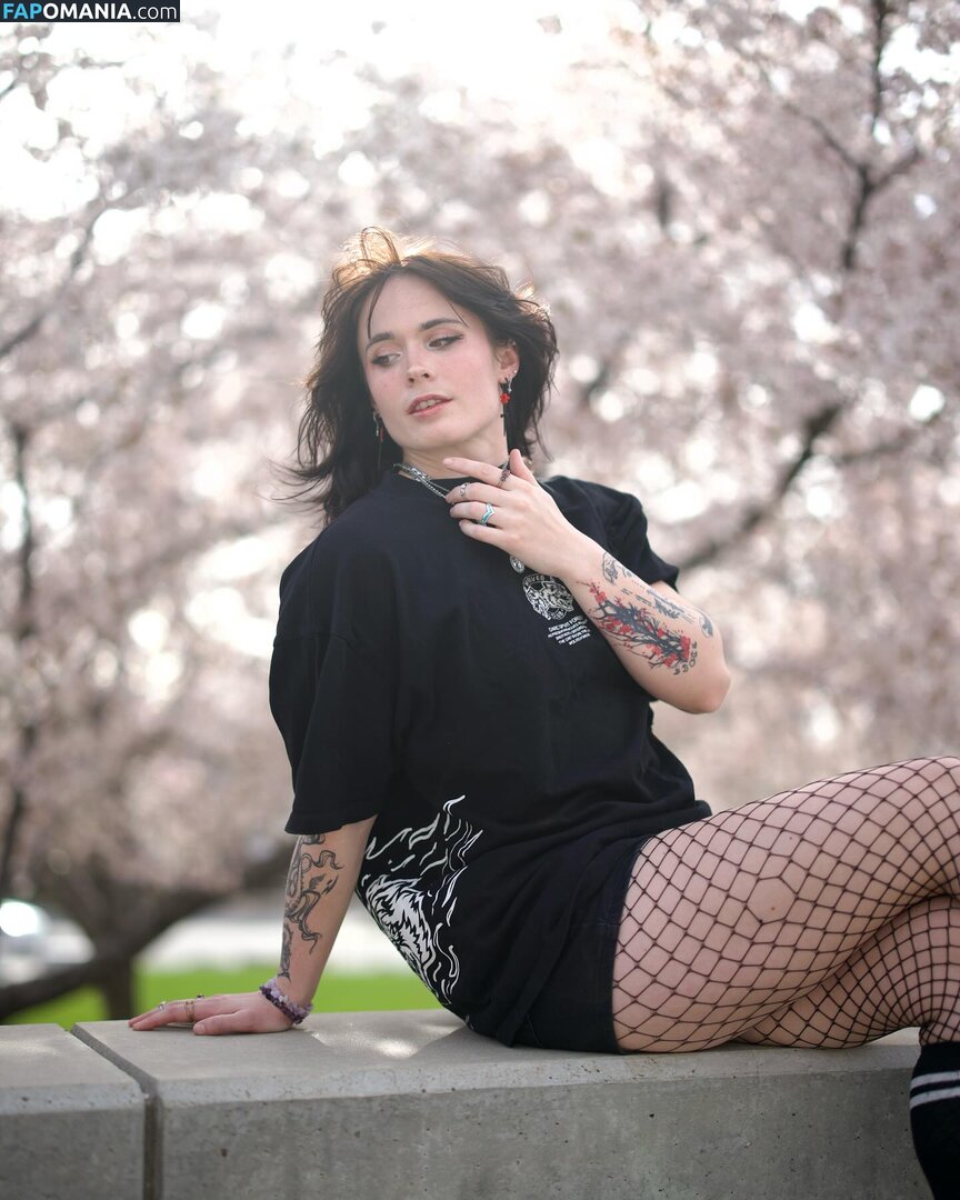 Athena Grimes / athena.grimes_ / athena__grimes / athena_grimes / athenagrimes Nu OnlyFans  Foto vazada #8