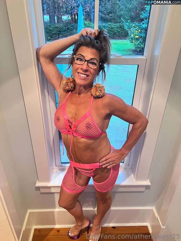 AthenaWest / athenawest25 / https: Nu OnlyFans  Foto vazada #10