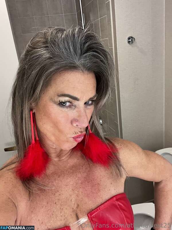 AthenaWest / athenawest25 / https: Nu OnlyFans  Foto vazada #14