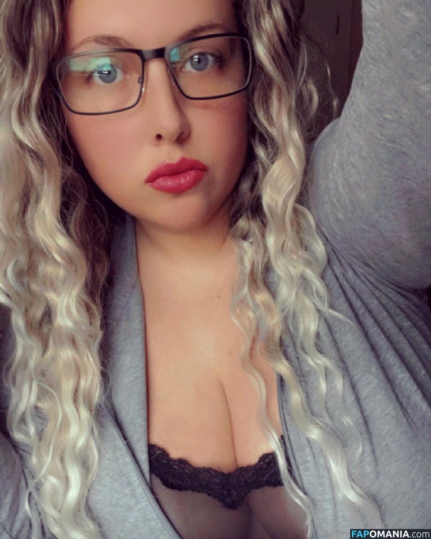 Aubree / TheBustyHoney Nu OnlyFans  Foto vazada #7