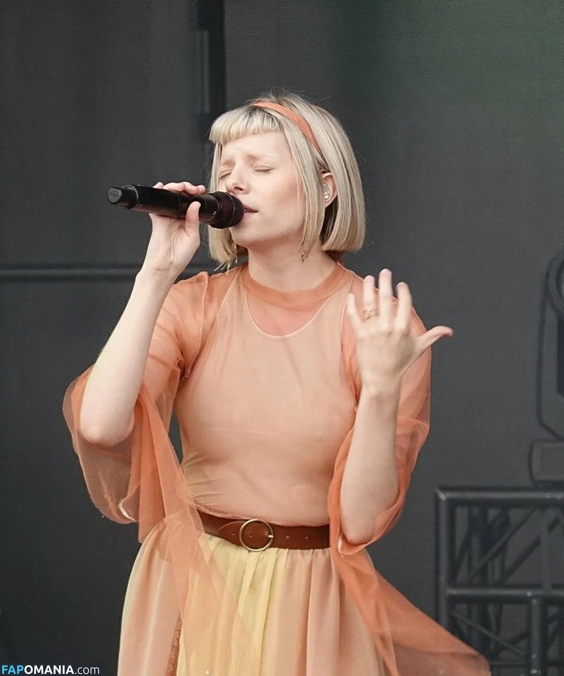 Aurora Aksnes / auroramusic / singer Nu OnlyFans  Foto vazada #1