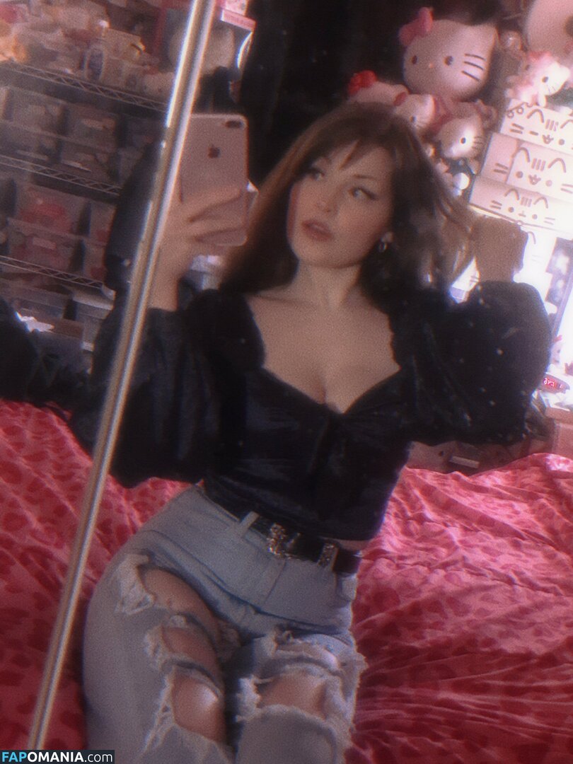 auroraiskira / kingauratv Nu OnlyFans  Foto vazada #6