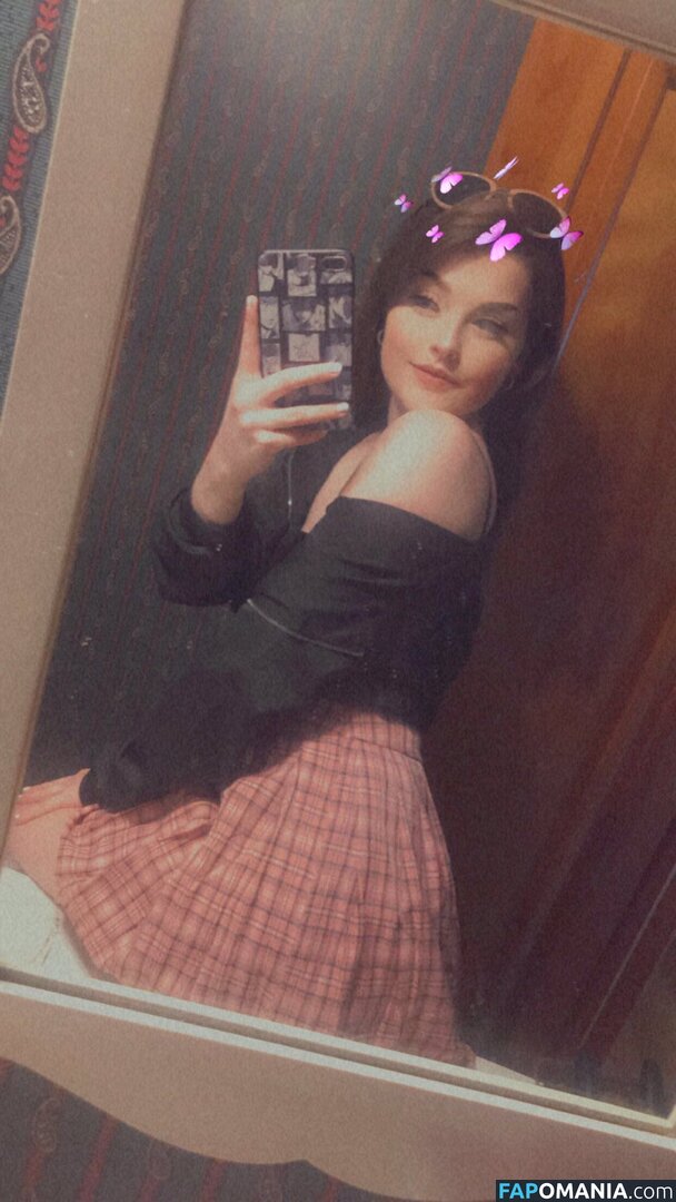 auroraiskira / kingauratv Nu OnlyFans  Foto vazada #11