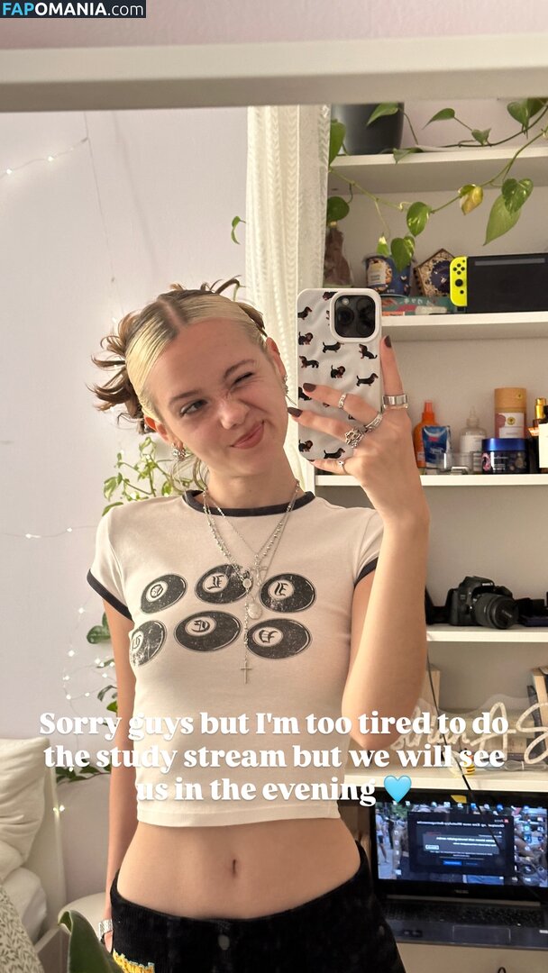 Austrian ASMR / austrianasmrgurl Nu OnlyFans  Foto vazada #4