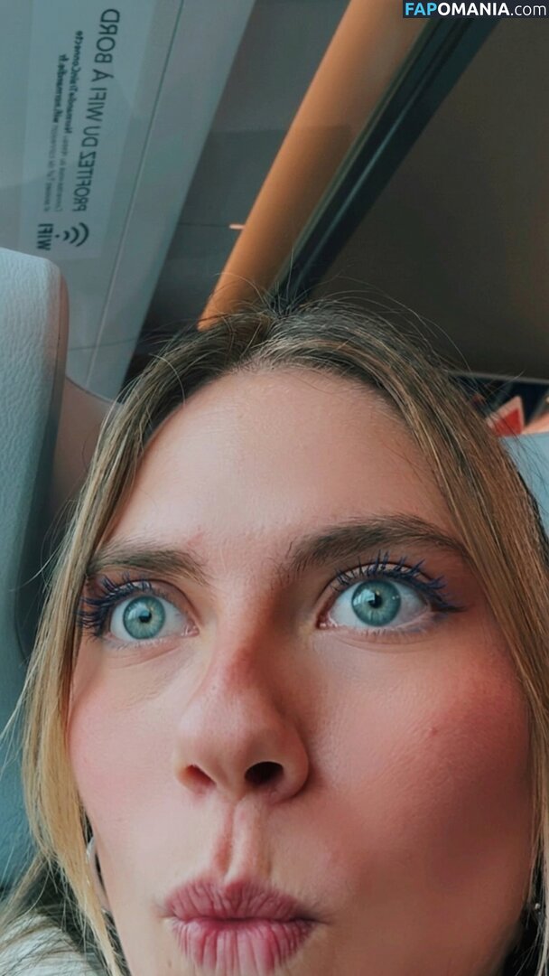 Axelle Maga / axelle.maga Nu OnlyFans  Foto vazada #6