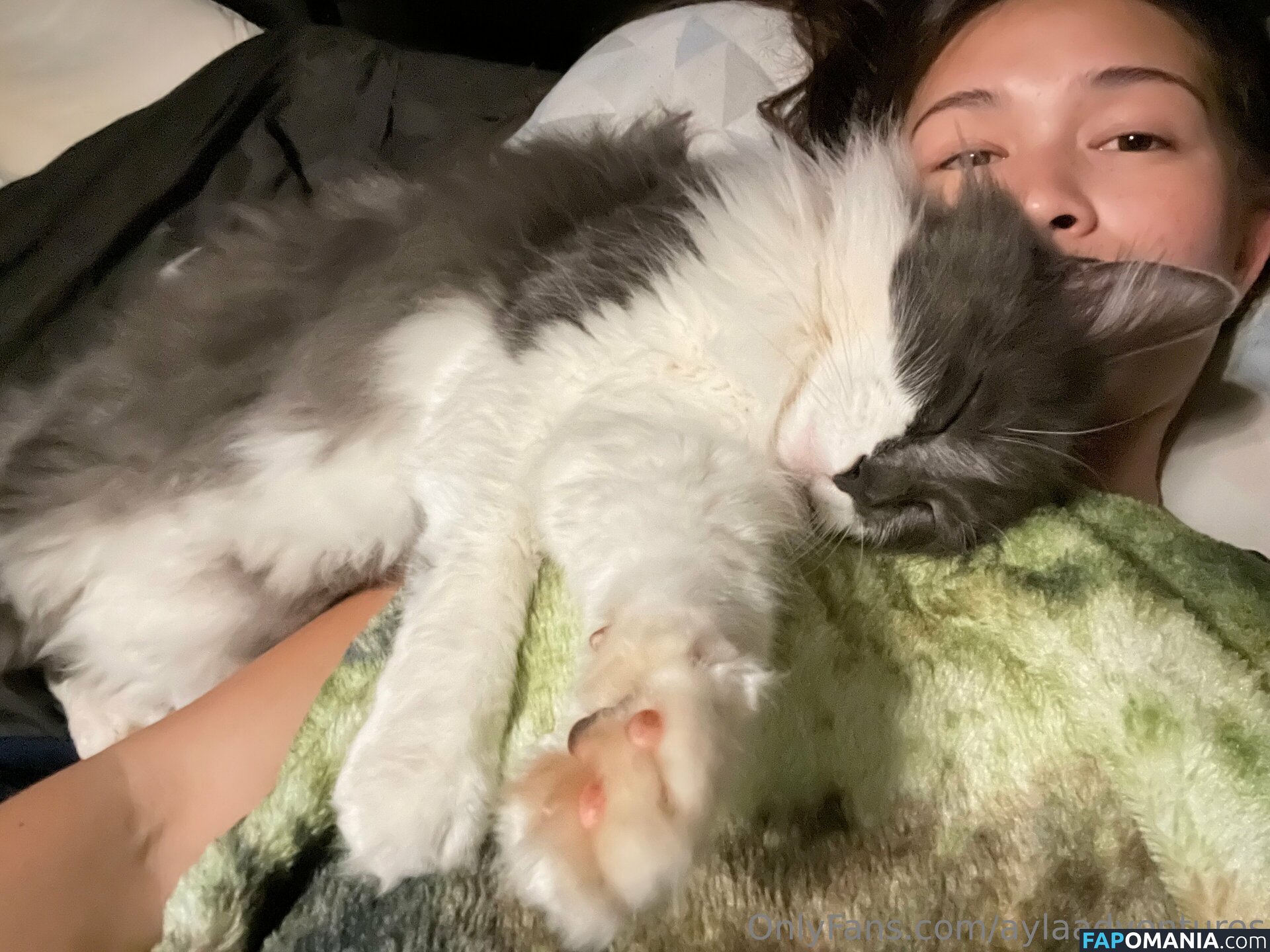 aylaadventures / aylaadventuress Nu OnlyFans  Foto vazada #16