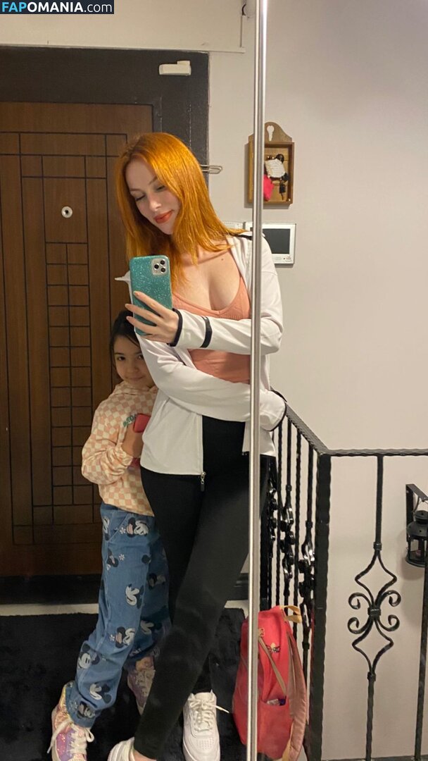 Aysennyuksel / moonbae.8 Nu OnlyFans  Foto vazada #18
