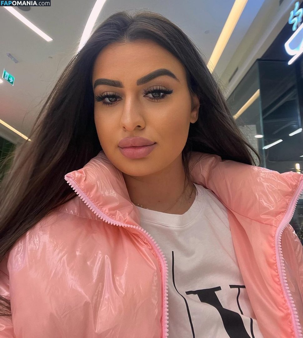 _b_miruna / k.miruu Nu OnlyFans  Foto vazada #4