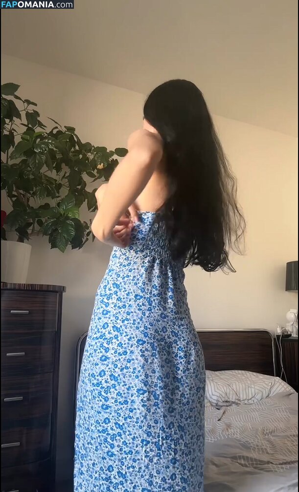 B_u_l_o_c_h_k_a / bulochkatyt Nu OnlyFans  Foto vazada #1123