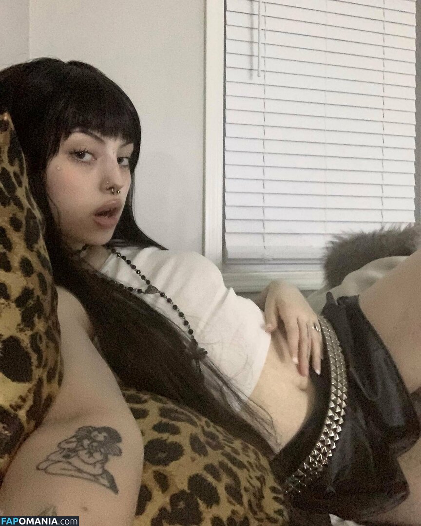 64il0ut / b4i1e3 / b4il3e Nu OnlyFans  Foto vazada #12