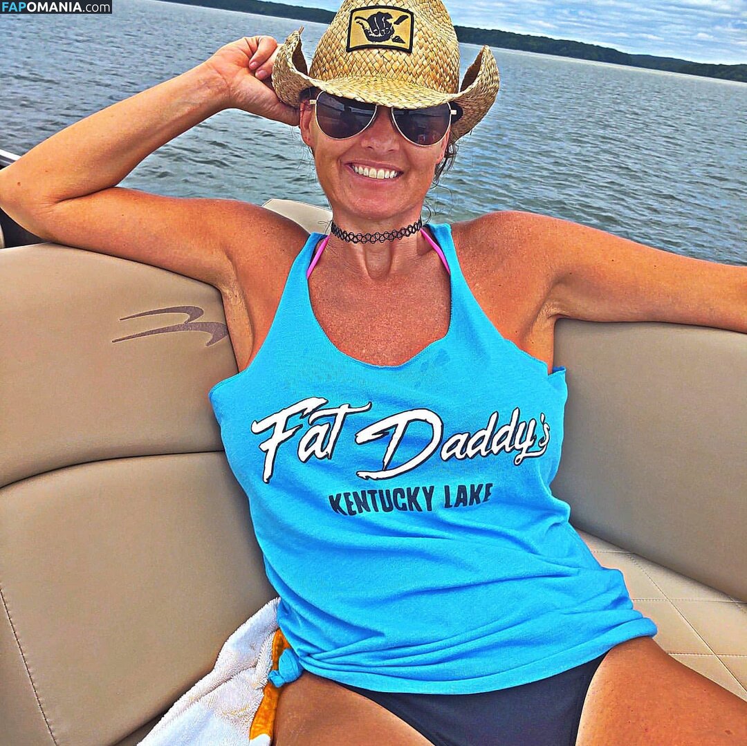 Baddie2thebone / bad2theboone / fit_lake_momma Nu OnlyFans  Foto vazada #1