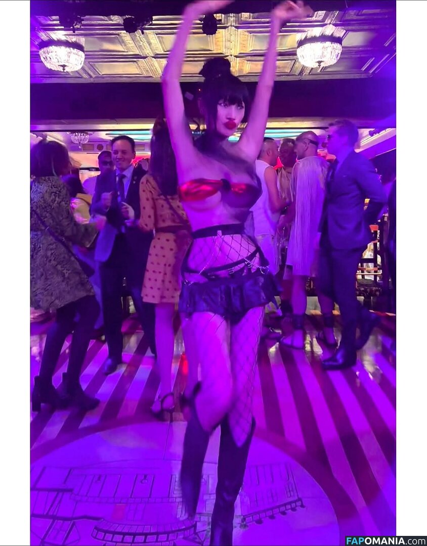 Bai Ling / iambailing Nu OnlyFans  Foto vazada #639