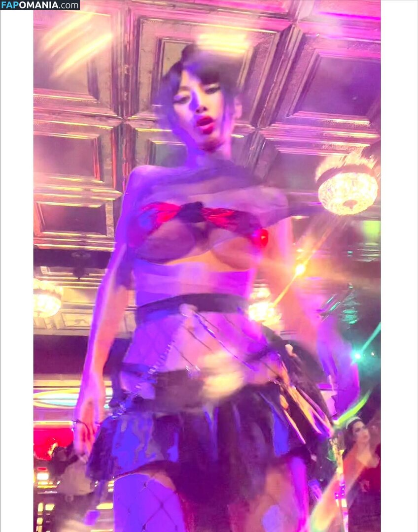 Bai Ling / iambailing Nu OnlyFans  Foto vazada #644