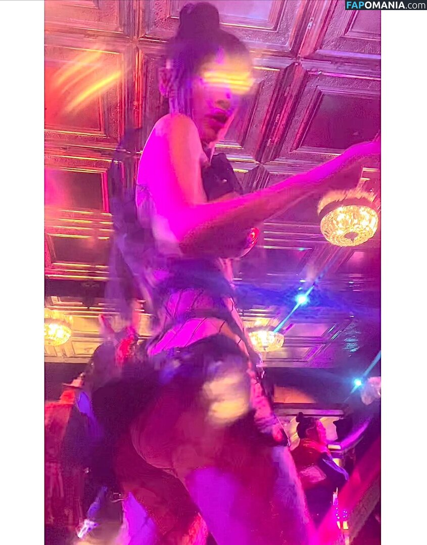 Bai Ling / iambailing Nu OnlyFans  Foto vazada #645