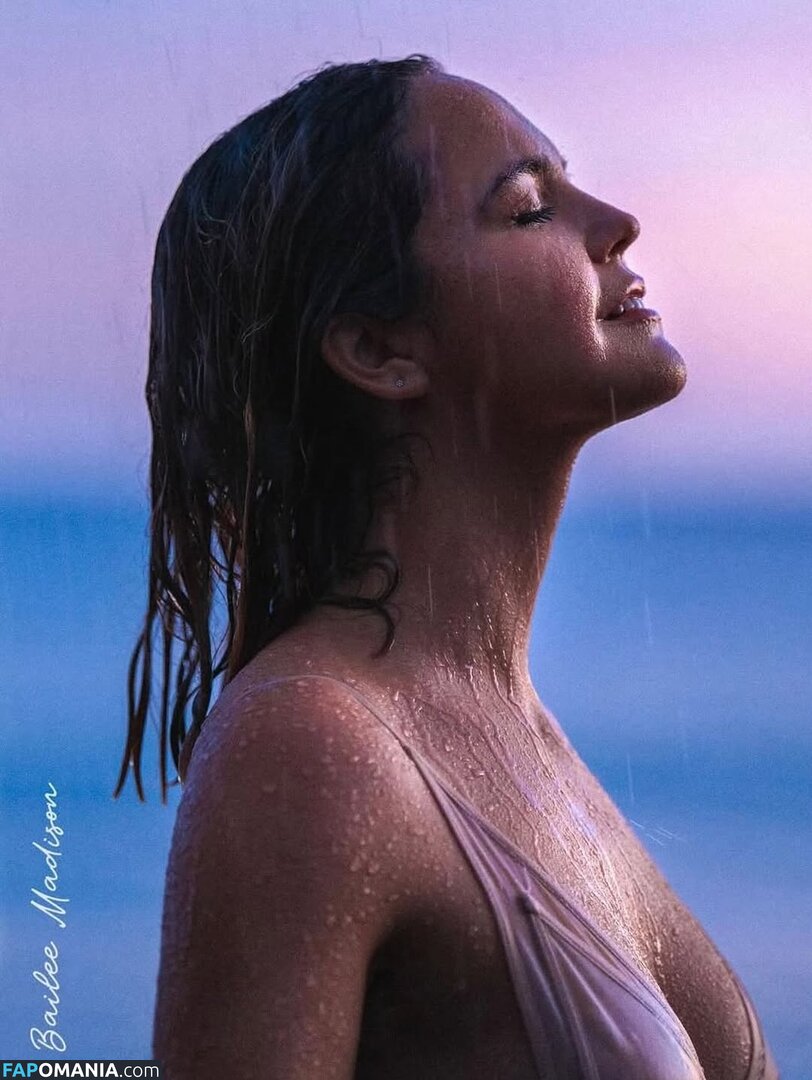 Bailee Madison / baileemadison / bailey_madis0n Nu OnlyFans  Foto vazada #9