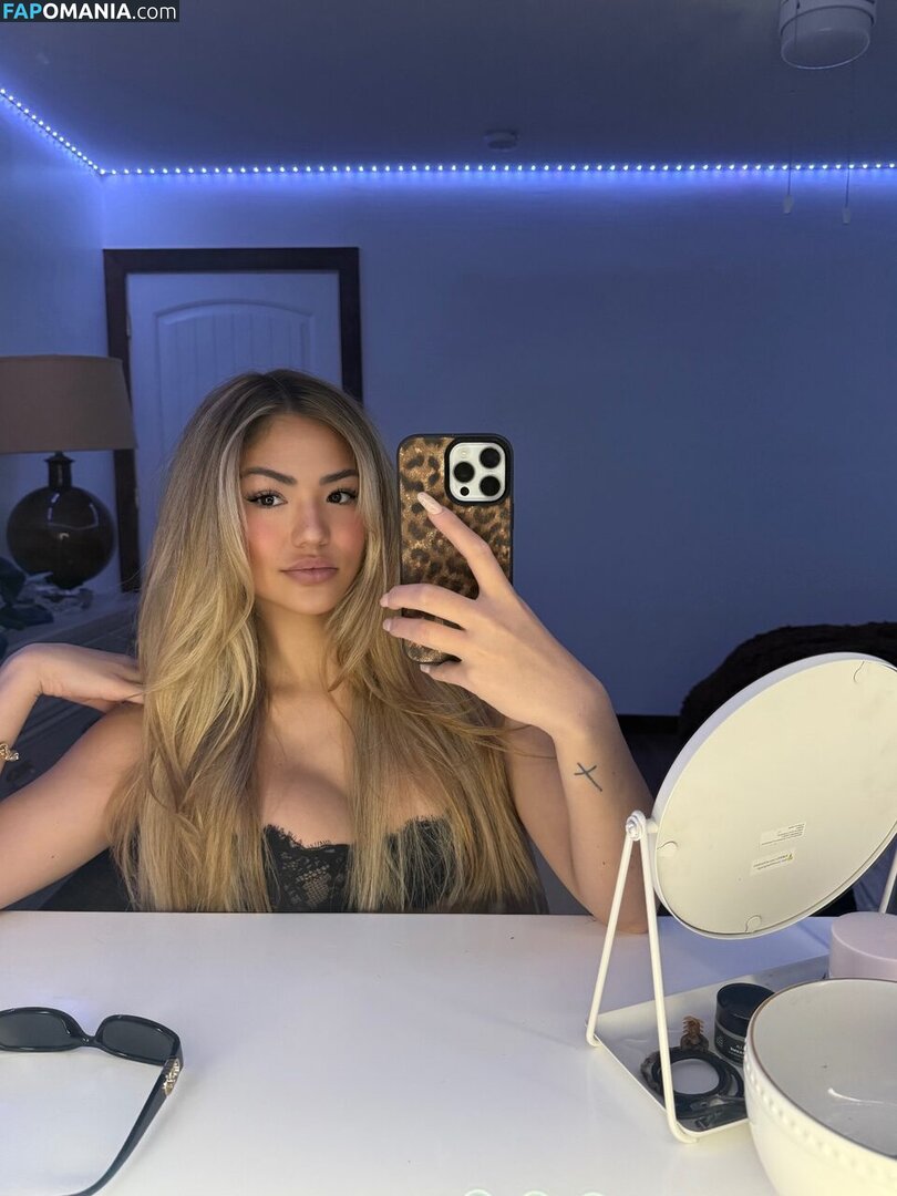 Baoco379 / babyellebelle Nu OnlyFans  Foto vazada #3