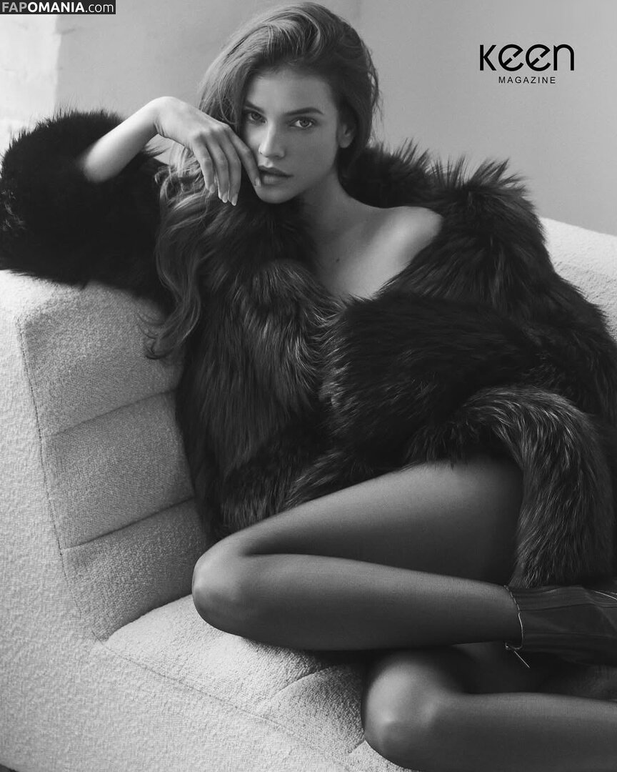 Barbara Palvin / realbarbarapalvin Nu OnlyFans  Foto vazada #809