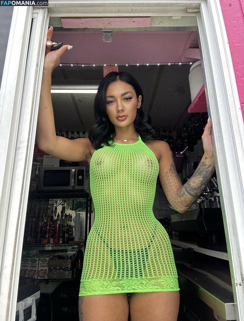 Baristatbaby / stripitdownt Nu OnlyFans  Foto vazada #3