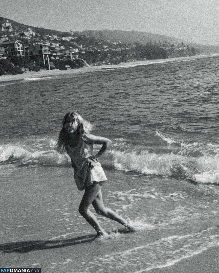 Becca Means / bbnoboobs / beccameans Nu OnlyFans  Foto vazada #123