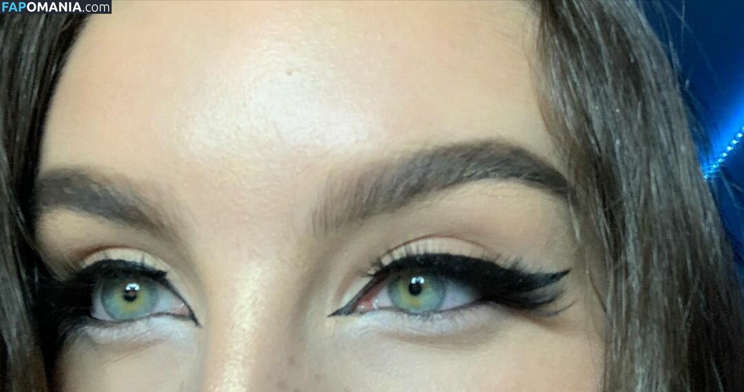 Beebee ASMR / beebeeasmr / beebeeasmr18 / beebeevip Nu OnlyFans  Foto vazada #307