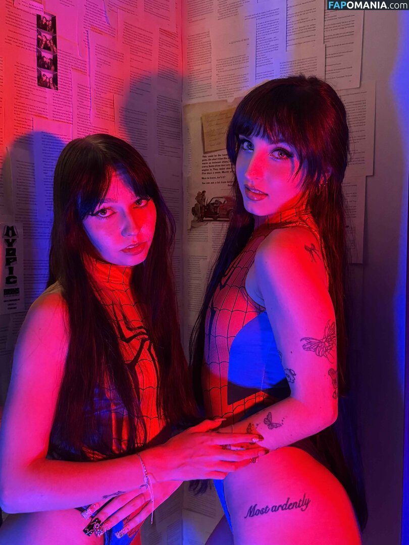 Beebee ASMR / beebeeasmr / beebeeasmr18 / beebeevip Nu OnlyFans  Foto vazada #421