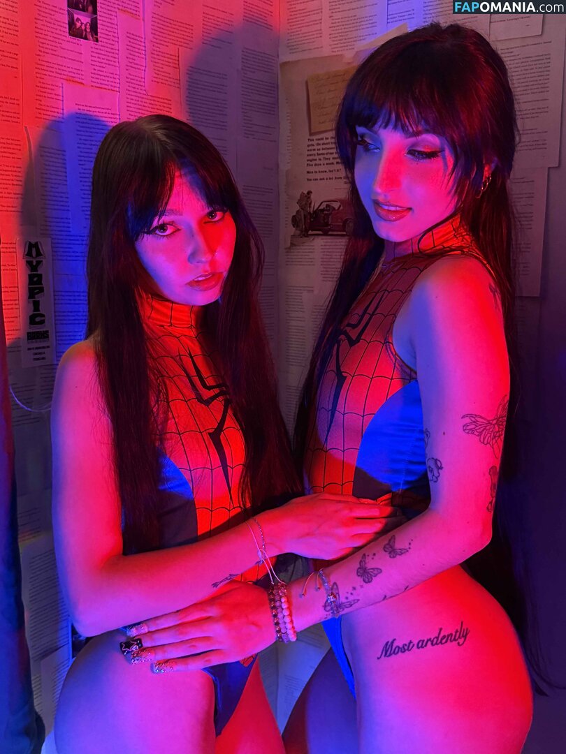 Beebee ASMR / beebeeasmr / beebeeasmr18 / beebeevip Nu OnlyFans  Foto vazada #422