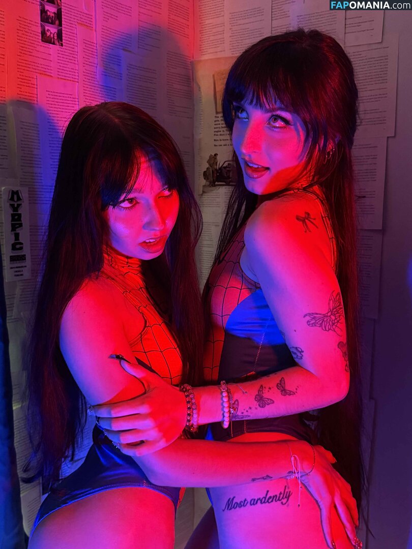 Beebee ASMR / beebeeasmr / beebeeasmr18 / beebeevip Nu OnlyFans  Foto vazada #424