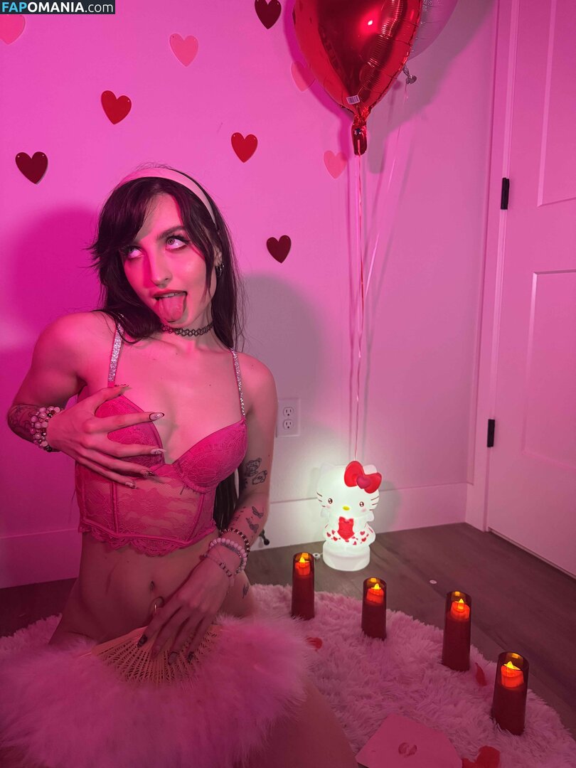 Beebee ASMR / beebeeasmr / beebeeasmr18 / beebeevip Nu OnlyFans  Foto vazada #434