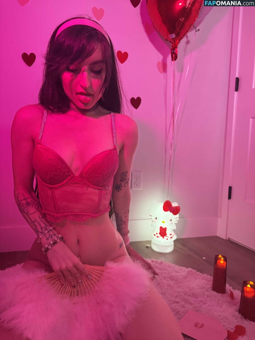 Beebee ASMR / beebeeasmr / beebeeasmr18 / beebeevip Nu OnlyFans  Foto vazada #435