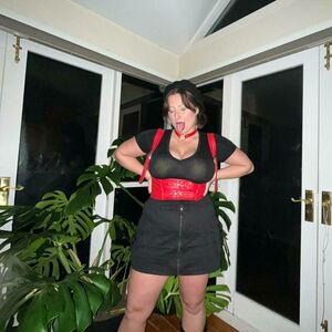 Bel Larcombe / Slice_of_salami_